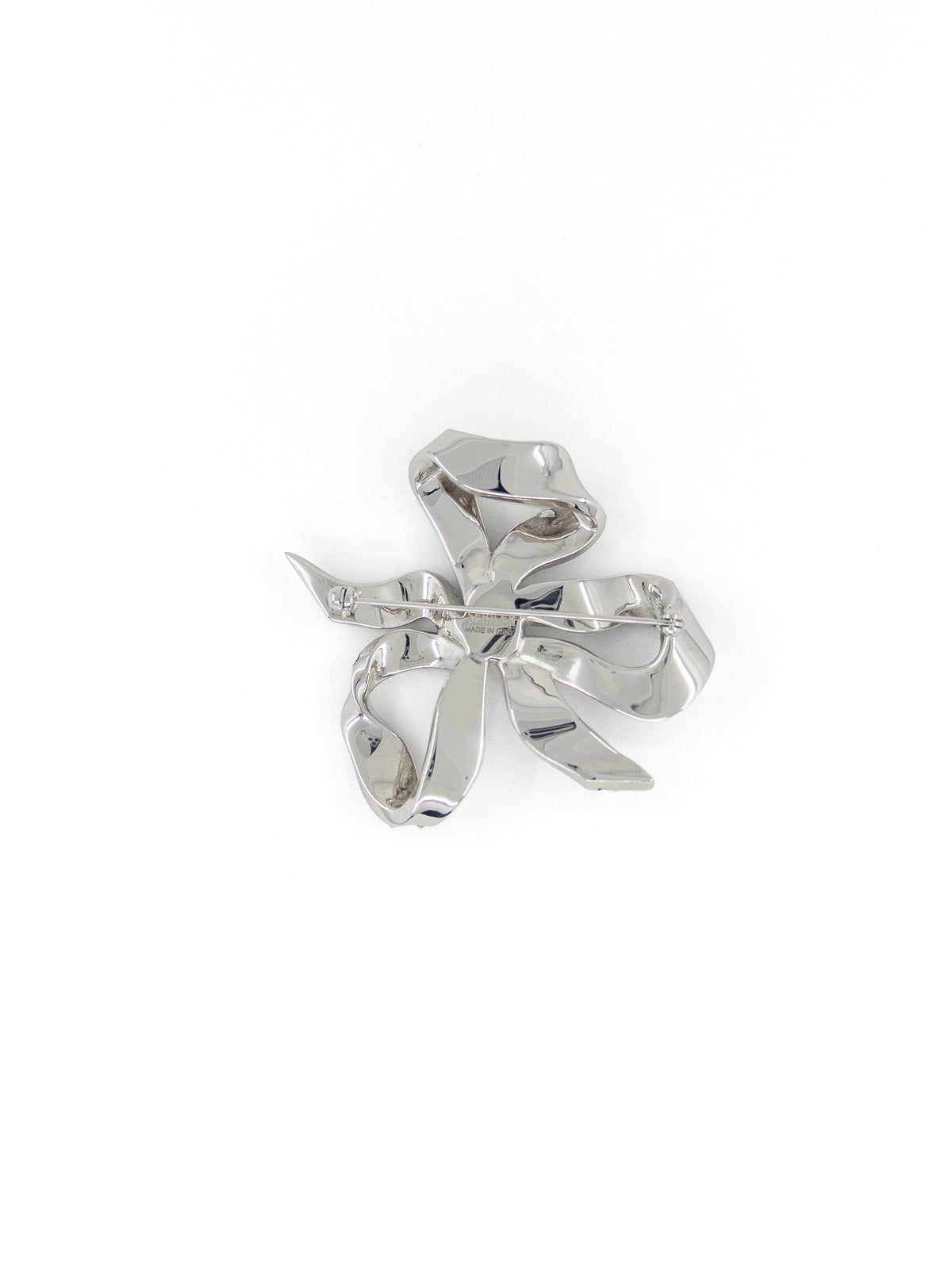 Back view of the Seidler Vivienne Bow Brooch showing its bar-pin closure